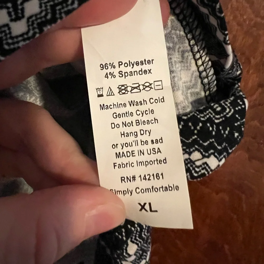 NWT‎ LuLaRoe Black and White Chevron Madison Skirt size XL